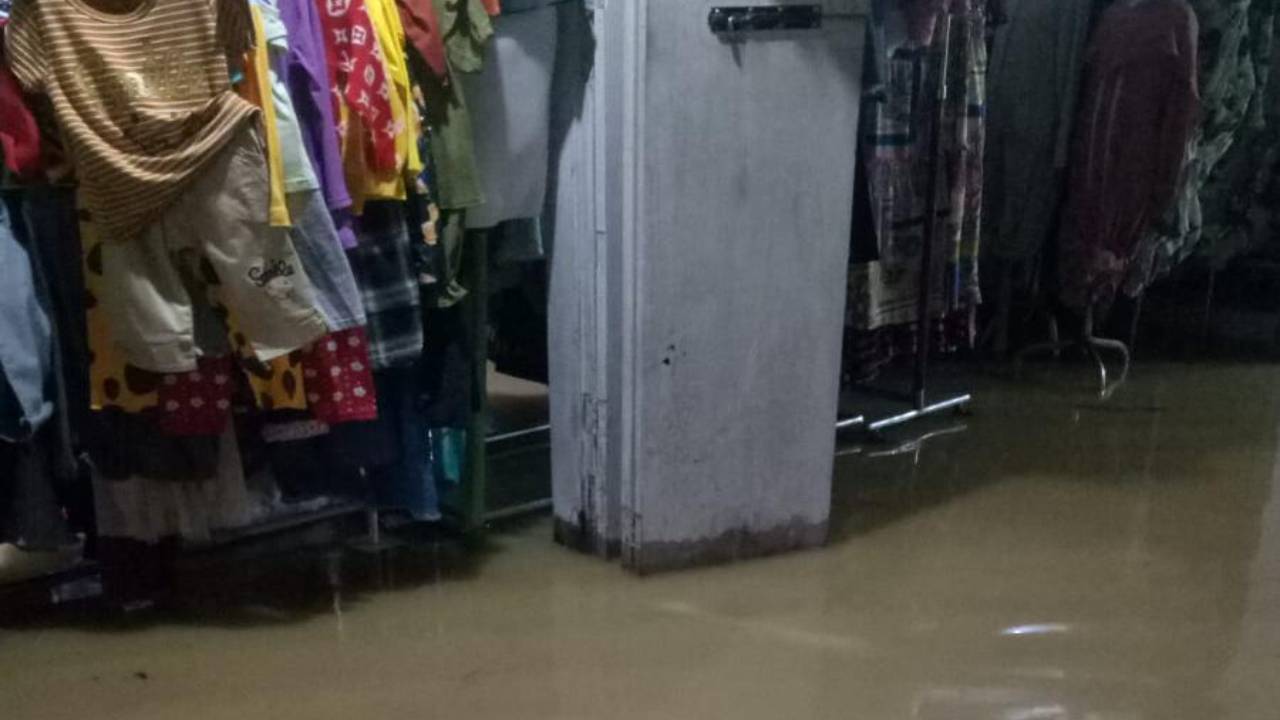 Sejak Direlokasi, Pedagang Pasar Boepinang Kerap Alami Kerugian karena Banjir