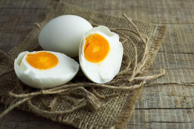 Simak Cara Mudah Membuat Telur Asin Pakai Air Garam