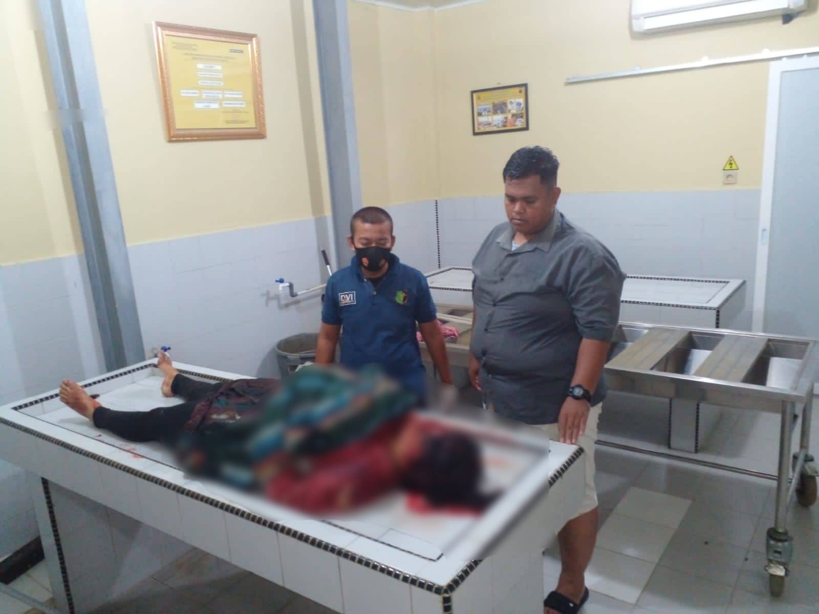 Suami Tikam Istri dan Anak hingga Tewas di Atas Becak Bermotor
