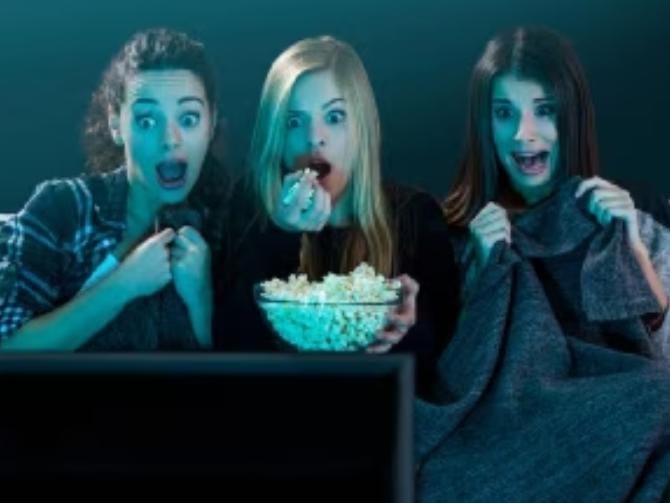 Suka Nonton Film Horor? Ini Dampaknya Bagi Tubuh Anda
