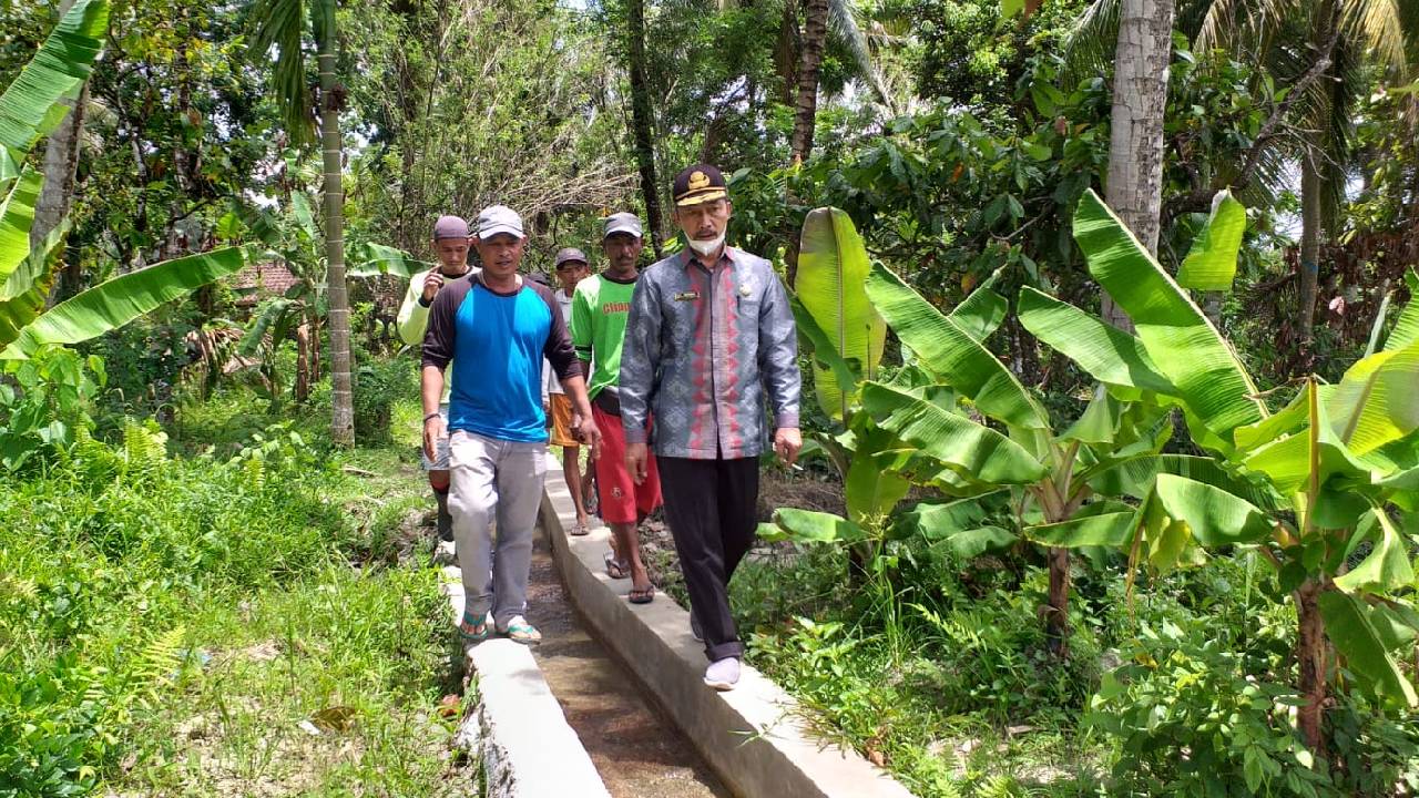 Tak Berfungsi Maksimal, Pekerjaan Talang Bendung Subak Tokai Dibongkar