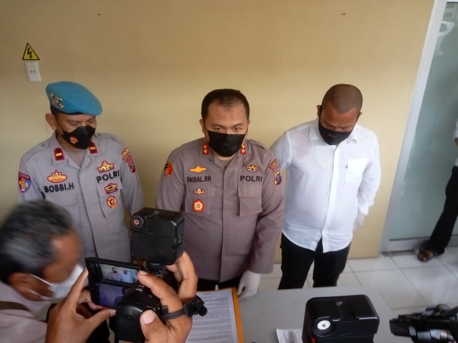 Coba Rebut Senjata Api Milik Polisi, Bandar Narkoba Ditembak Mati
