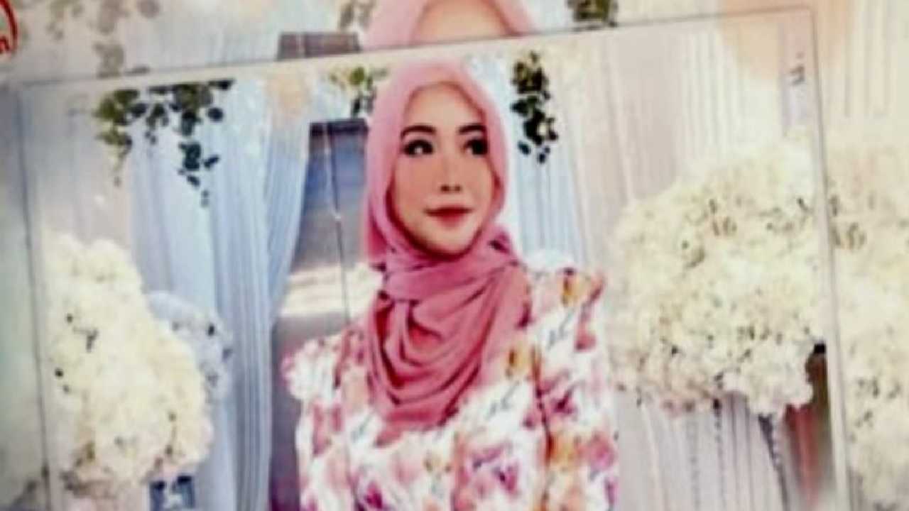 Kisah Pramugari Putuskan Mualaf Usai Antar Jemaah Umrah ke Jeddah