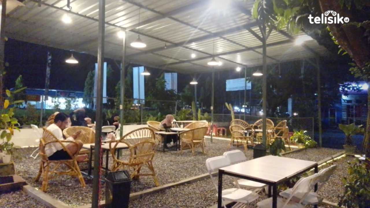 Manfaatkan Momen, Pemuda Ini Buat Green Cafe Kekinian
