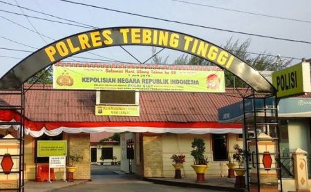 Oknum Polisi Selingkuh dengan Istri TNI di Tebingtinggi Dipecat