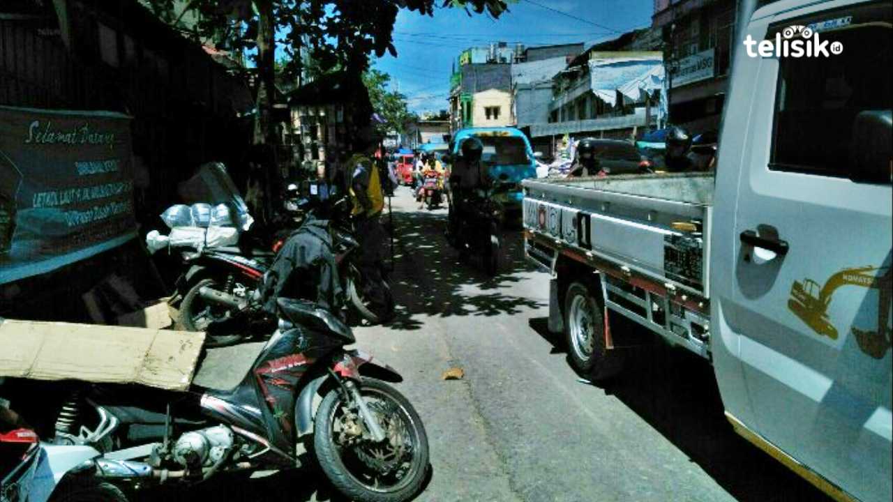 PKL Padati Lagi Jalan Lasandara, Area Pasar Basah dan Mall Mandonga Kembali Macet