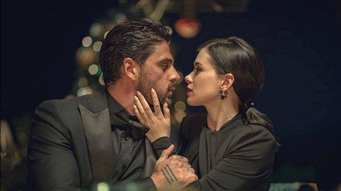 4 Film Dewasa di Netflix Penuh Adegan Erotis