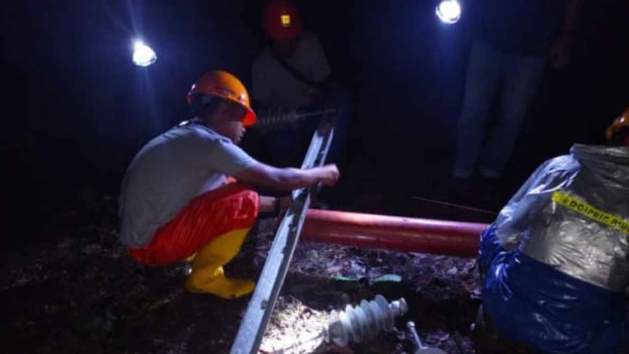 5.330 Pelanggan Listrik di Nusa Tenggara Timur Terdampak Gangguan Akibat Cuaca Ekstrem