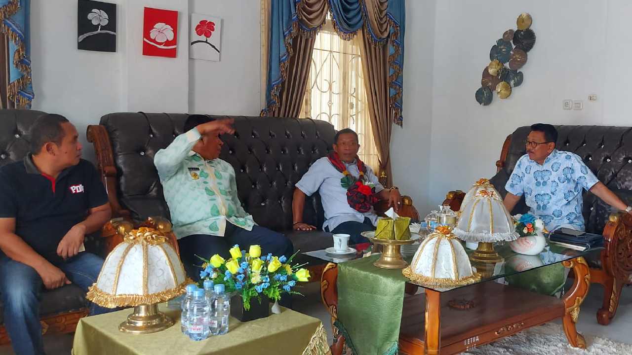 Anggota DPR RI Hugua ke Buton Utara Sosialisasi Pengawasan Pemilu dan Bahas Pariwisata