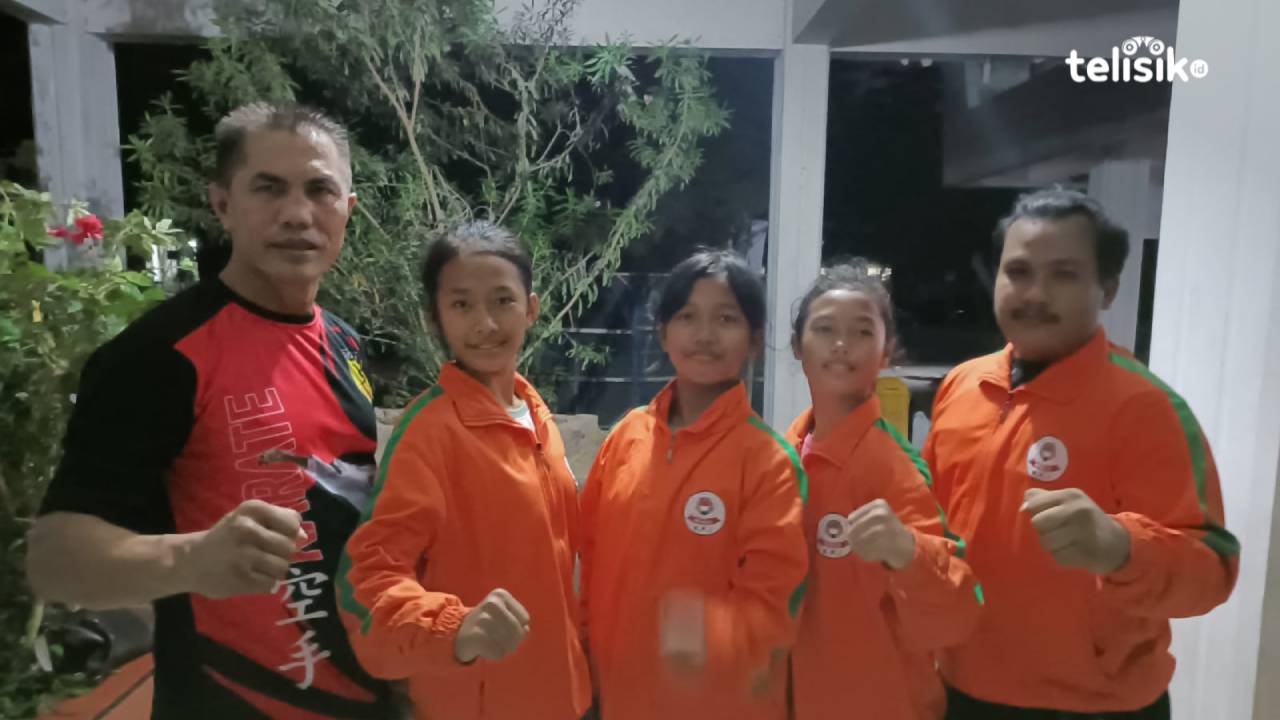 Atlet Bersaudara Raih Medali Emas dan Perunggu di Kejuaraan Karate Wali Kota Medan