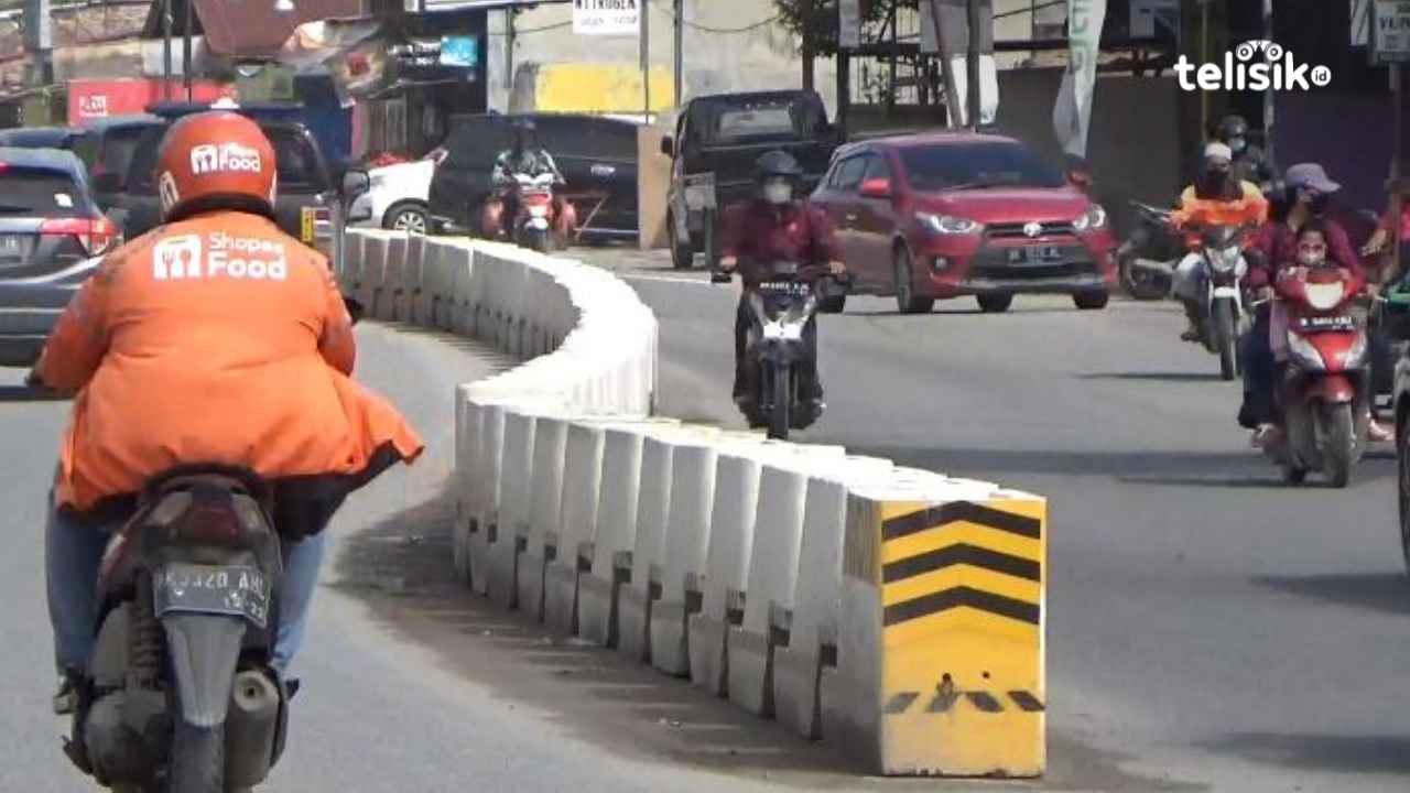 Keluhan Masyarakat Soal Median Jalan di Karya Wisata Medan