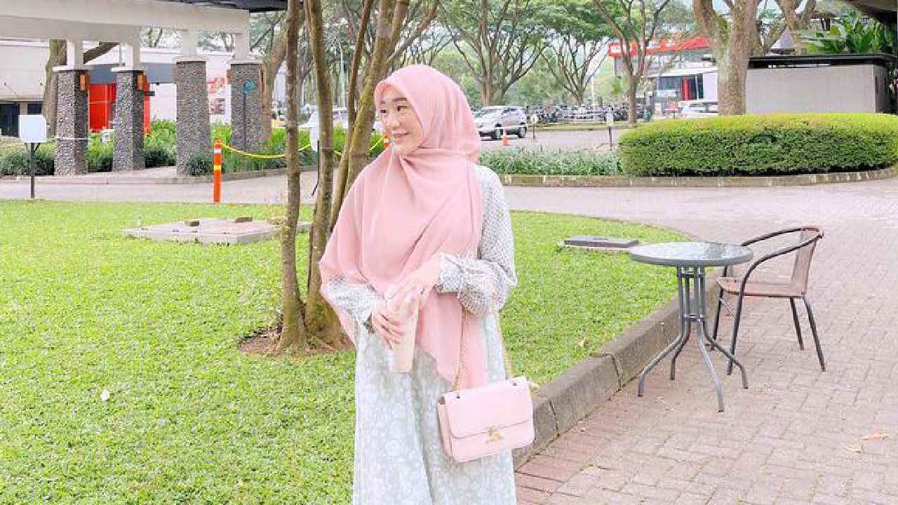 Larissa Chou yang Memilih Mualaf dan Beberapa Fakta Tentangnya