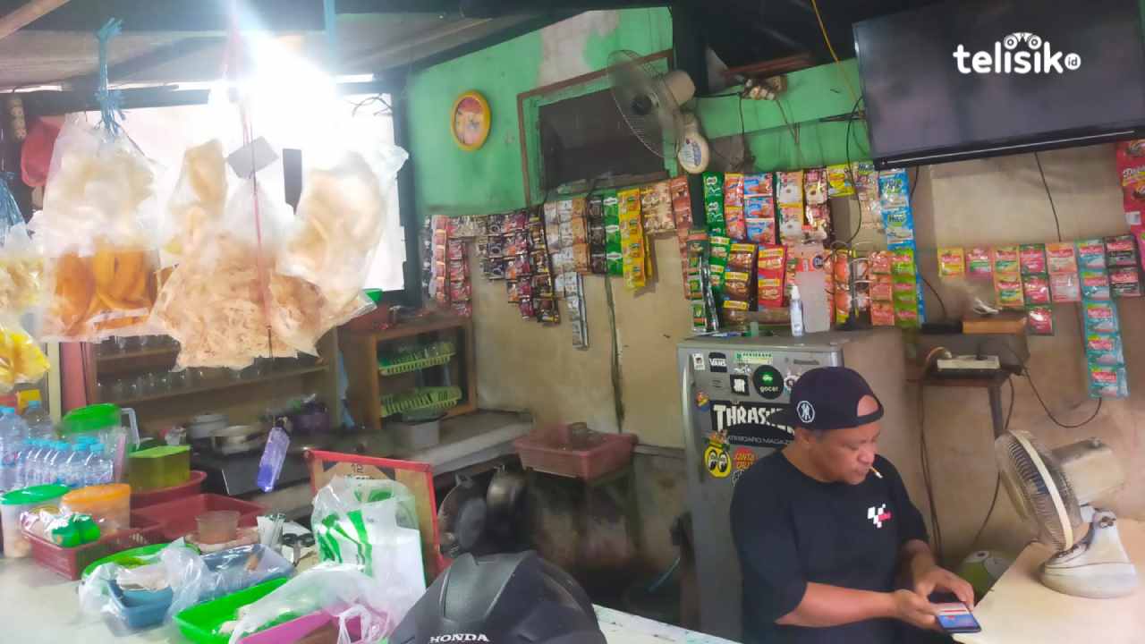 Pemilik Warkop di Surabaya Resah Gegara Pemerintah Larang Jual Rokok Batangan