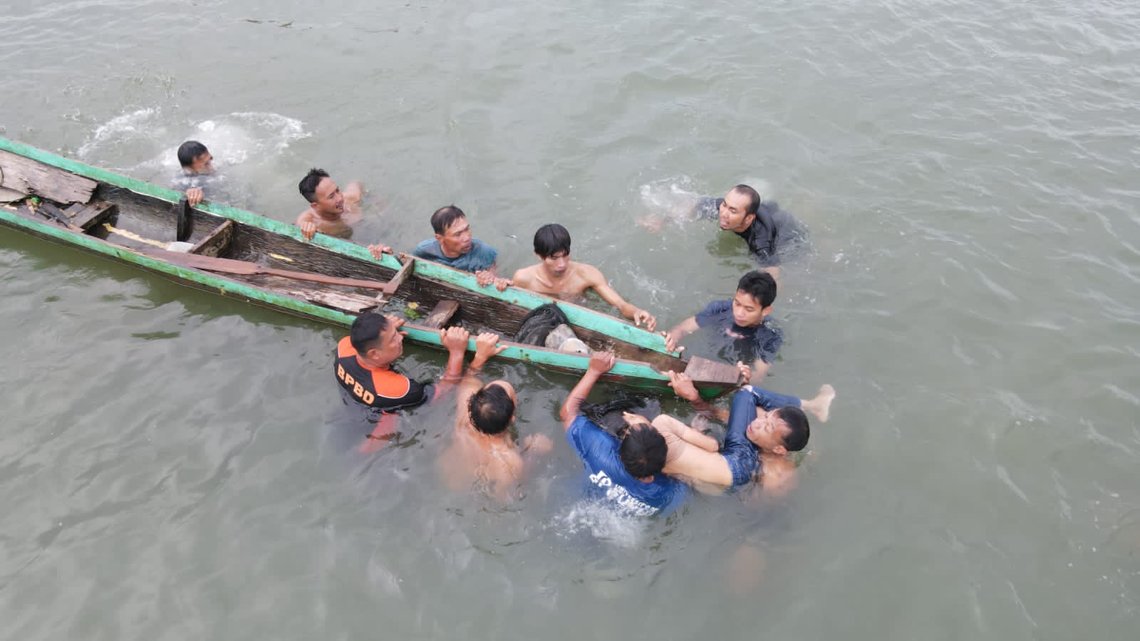Pilot Drone Bantu Tim SAR Temukan Anak Tenggelam di Teluk Kendari
