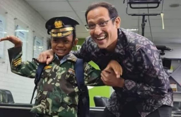 Bocah di Nusa Tenggara Timur Tolak Hadiah Mobil Dari Menteri Pendidikan Usai Juara Dunia Matematika