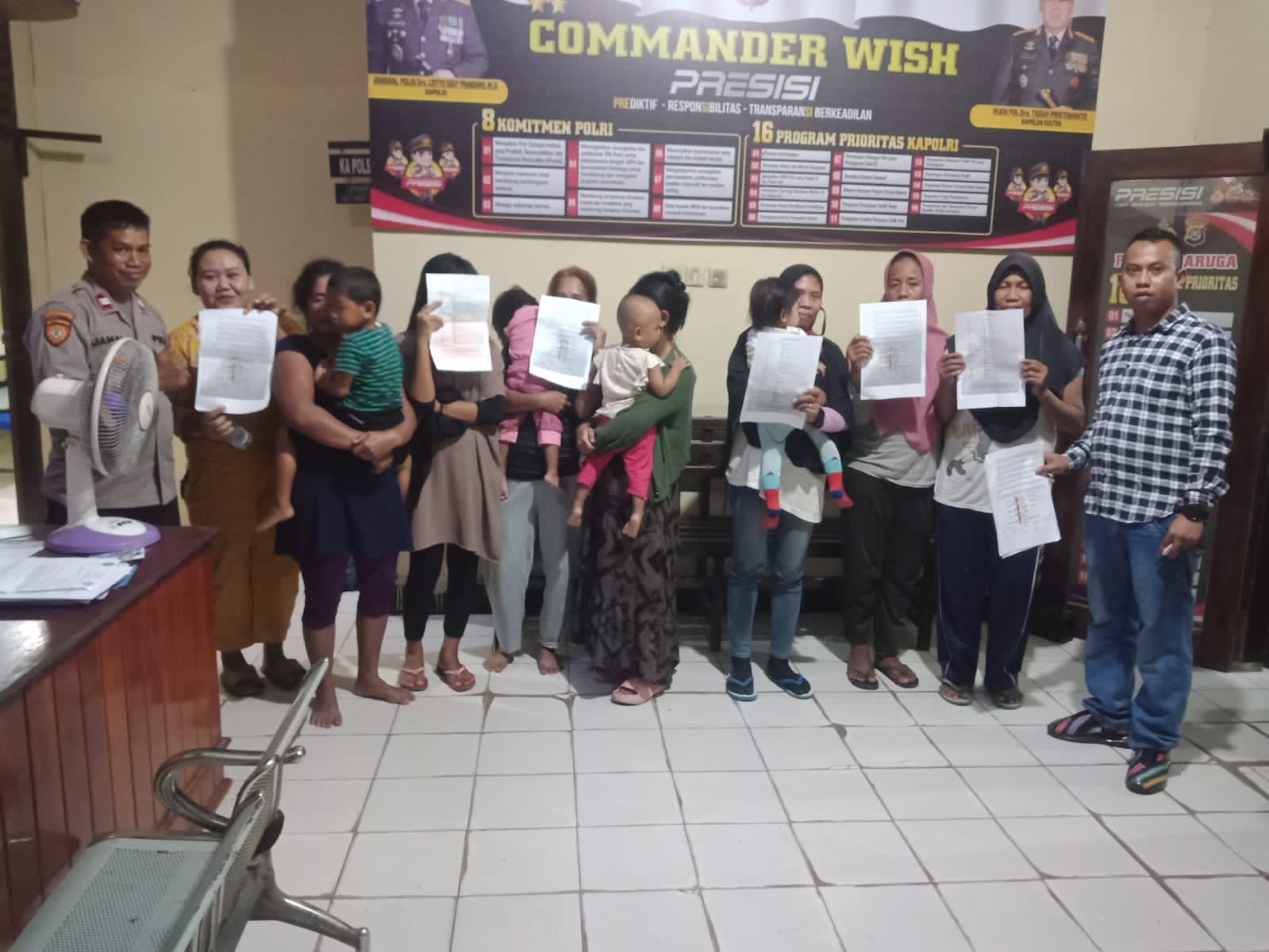 Dua Wanita Adu Jotos, Ternyata Ini Penyebabnya