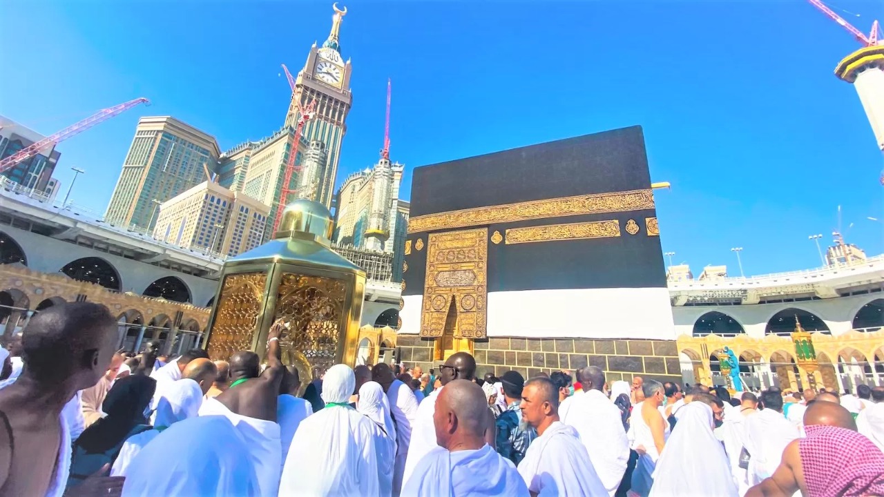 Jemaah Umrah Asal Indonesia Diduga Lecehkan Wanita Lebanon di Depan Ka'bah