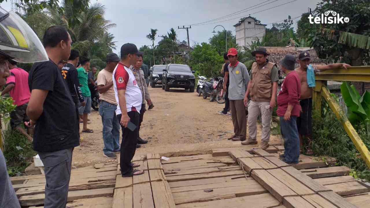Jembatan Penghubung di Lambandia Diperbaiki Jelang HUT Kolaka Timur