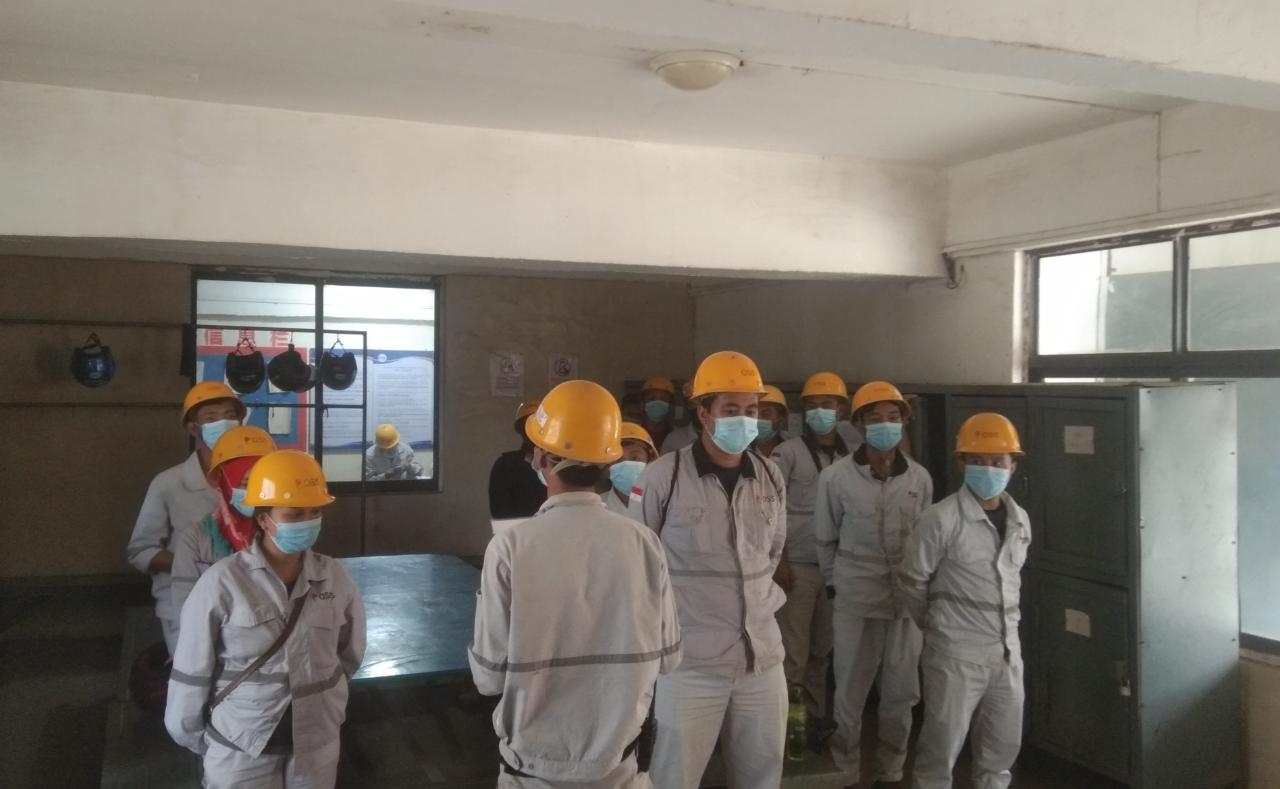 Karyawan Tambang Morosi Keluhkan Upah Tak Setara Pekerja Tiongkok