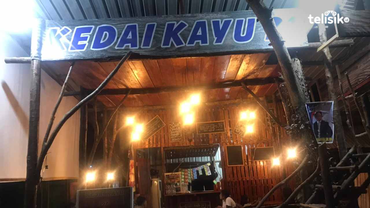 Kedai Kayu 21 Kali Kadia Tempat Nongkrong Pilihan di Akhir Pekan