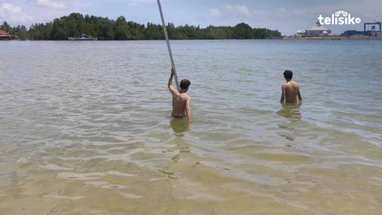 Kondisi Pantai Nambo Kian Memprihatinkan