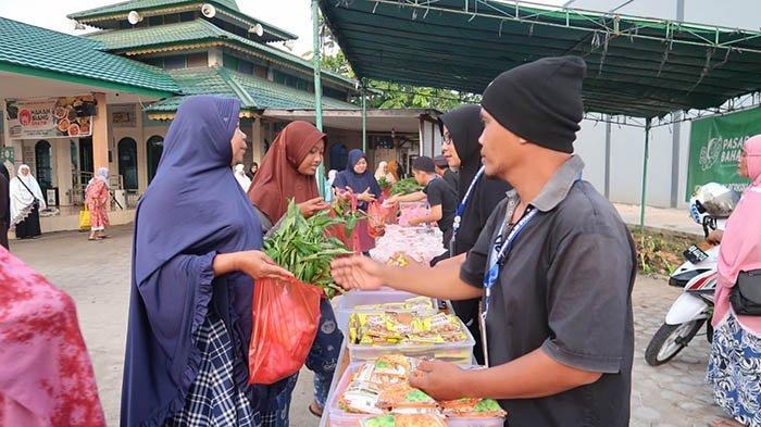 Pasar Bahagia: Pasar Unik Bayar Pakai Doa