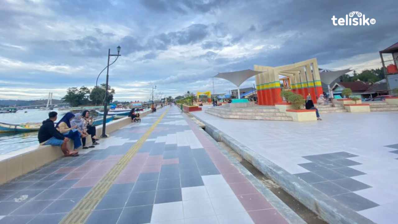 Pesisir Puday Disulap Jadi Tempat Nongkrong