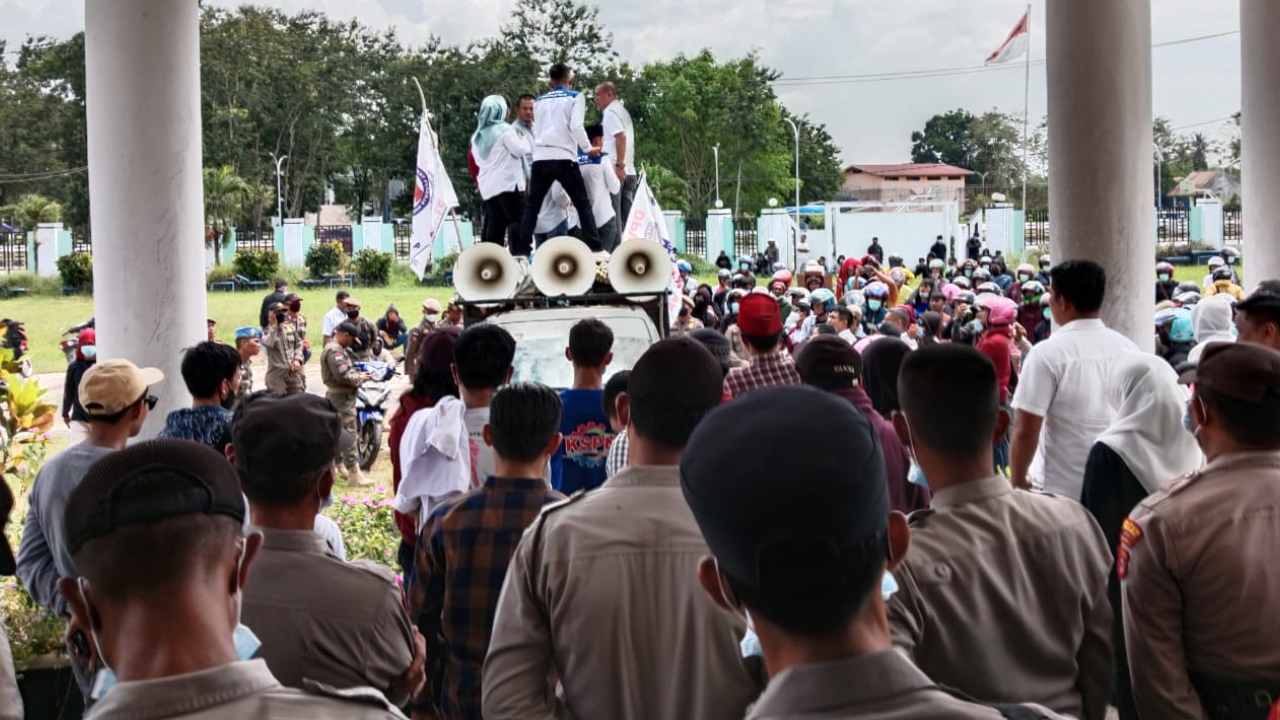 Serikat Pekerja PT VDNIP dan OSS di Morosi Demo Tuntut Kesejahteraan
