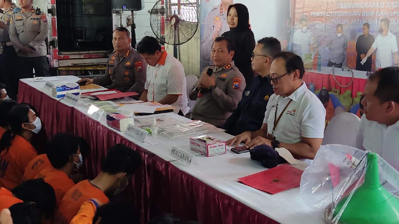 27 Penimbun Solar Ditangkap Bersama  45,5 Ton Barang Bukti