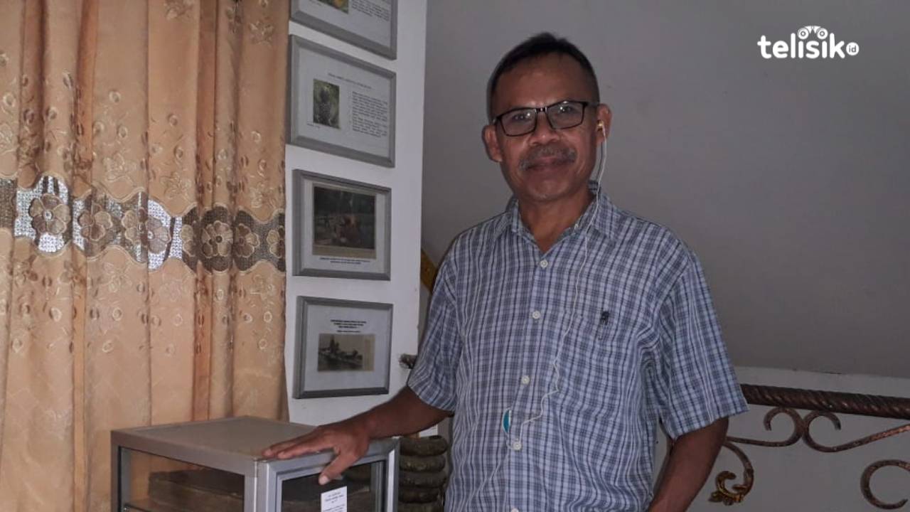 Bapak Ini Koleksi Al Quran Abad ke-15 dan Benda Sejarah