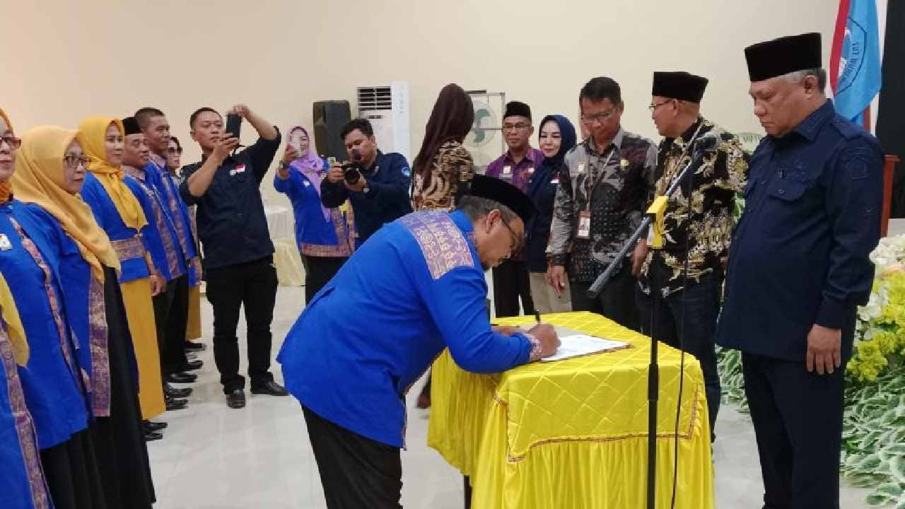 Kery Saiful Konggoasa Kukuhkan K3S dan FK3S Kabupaten Konawe