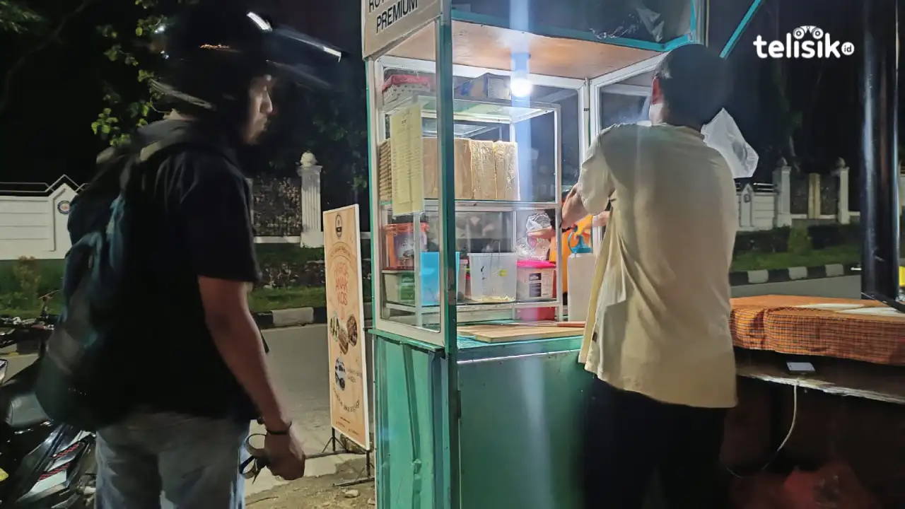 Mahasiswa Ini Jadikan Roti Bakar Peluang Usaha