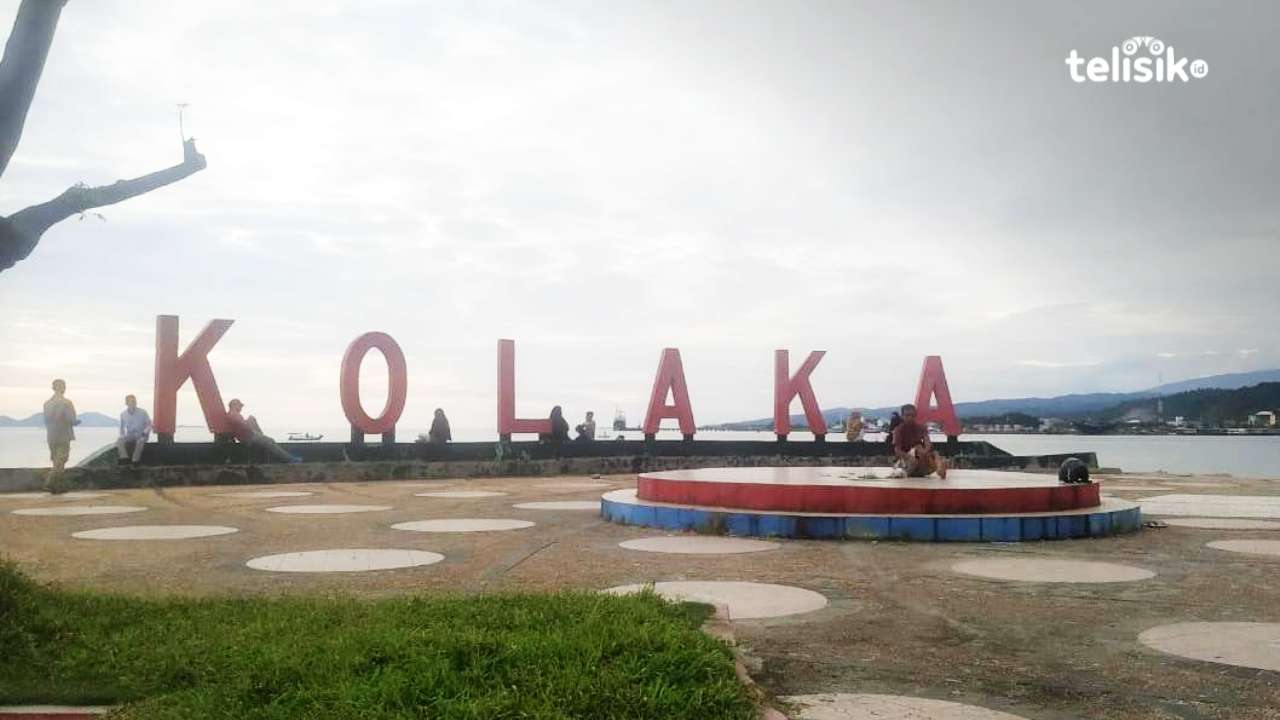 Nikmati Sunset di Pantai Ria Kolaka
