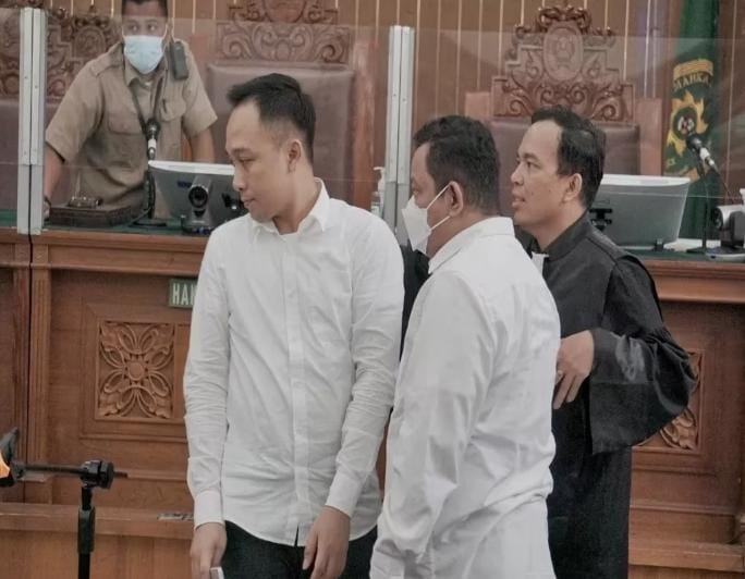 Putusan Kuat Ma'ruf dan Ricky Rizal Dibacakan Hari Ini, Akankah Lebih Berat?