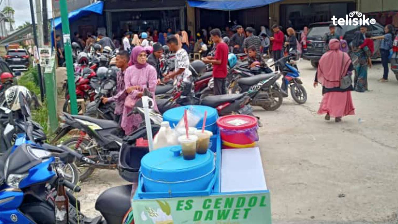 Wisuda Mahasiswa UHO Dimanfaatkan Pedagang