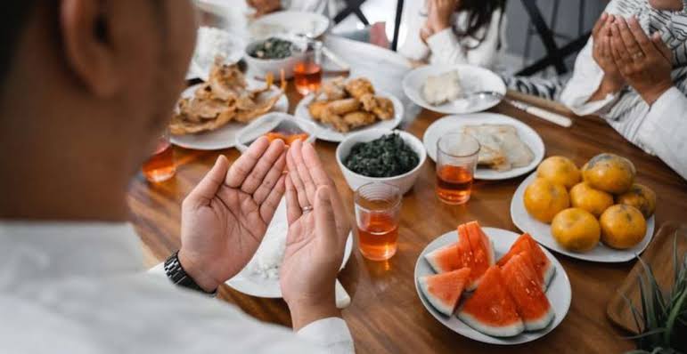 4 Tips Sehat Memilih Takjil Buka Puasa