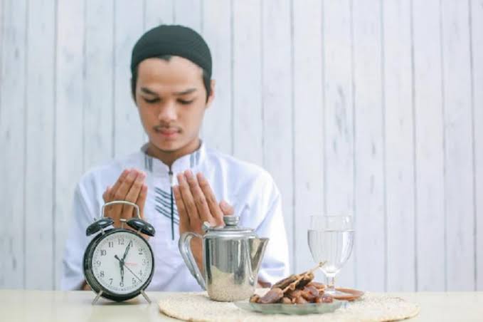 5 Tips Tubuh Sehat Saat Puasa Ramadan
