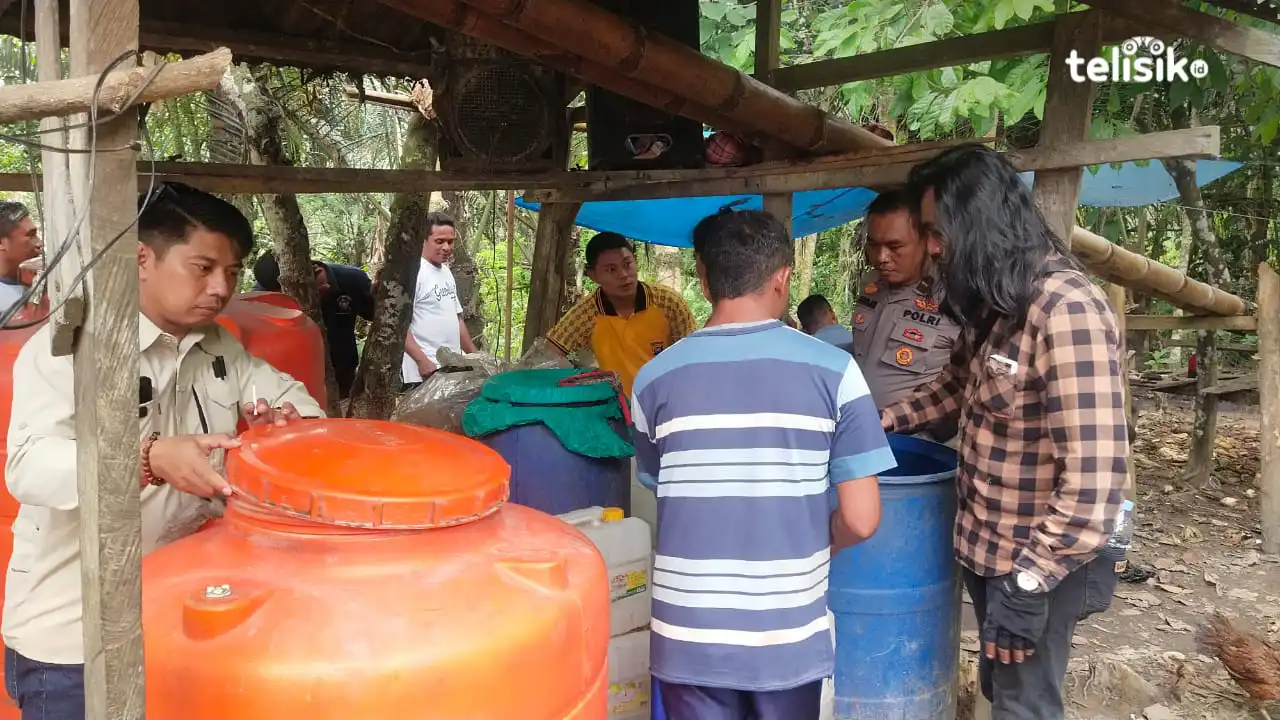 Lagi, 1.020 Liter Arak dan Kameko Disita Polisi