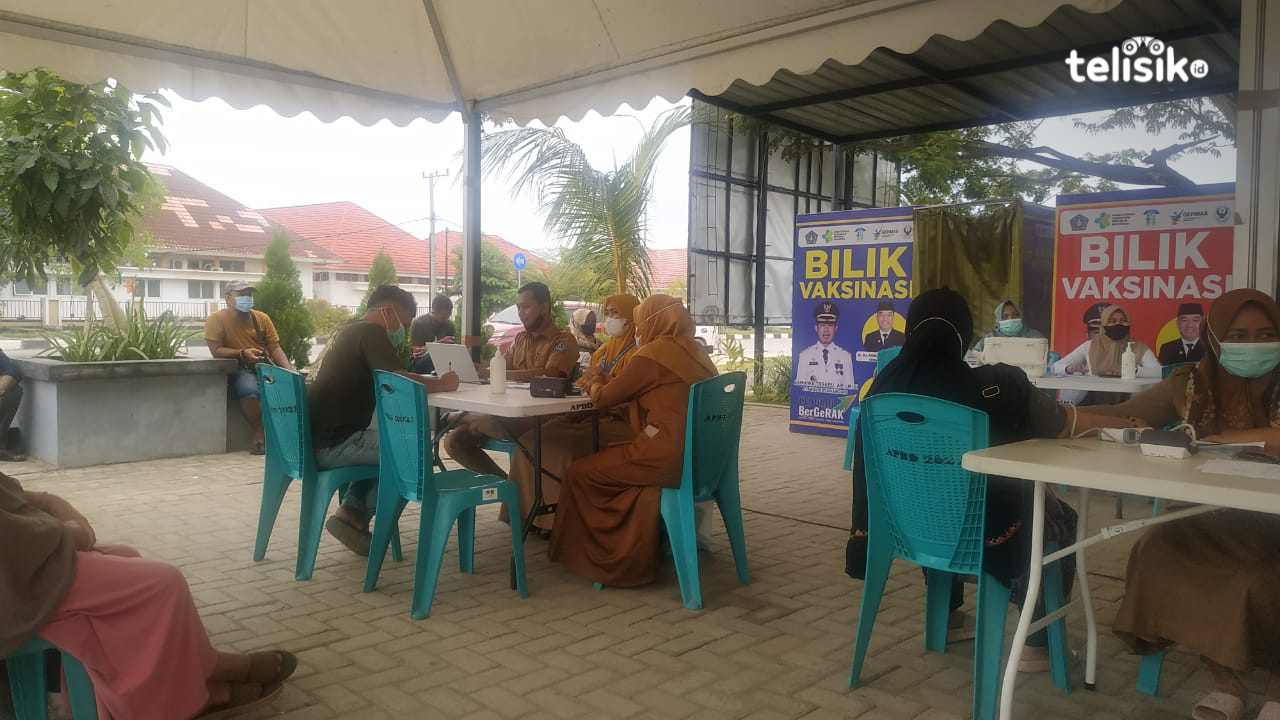 Bagaimana Hukum Vaksin Saat Puasa?