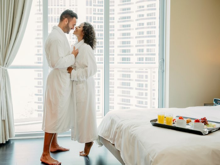 Cek Fantasi Seks Pasanganmu dari Kepribadiannya