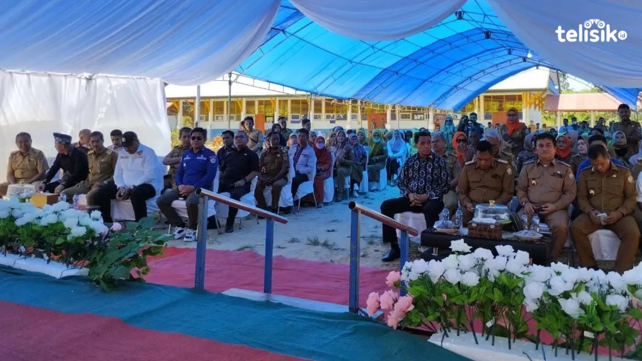 Guru Honorer Muna Barat Keluhkan Gaji Minim