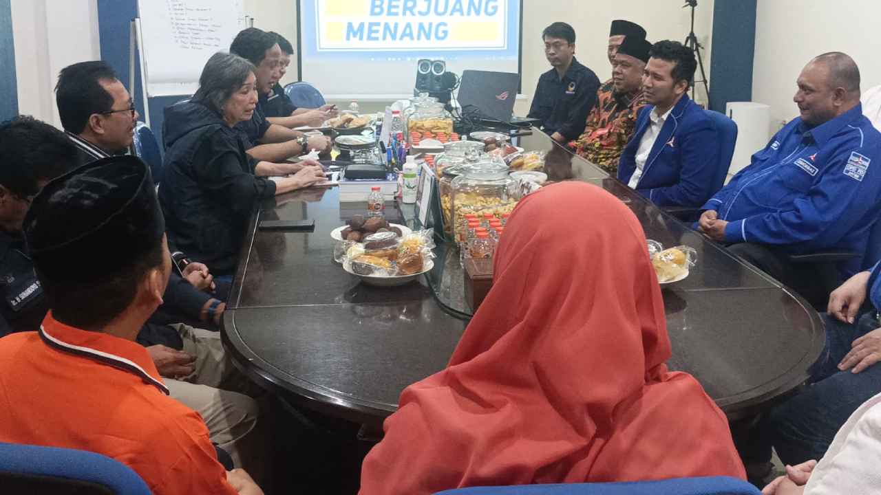 Jelang Puasa, Anies Baswedan Turun Gunung di Jawa Timur