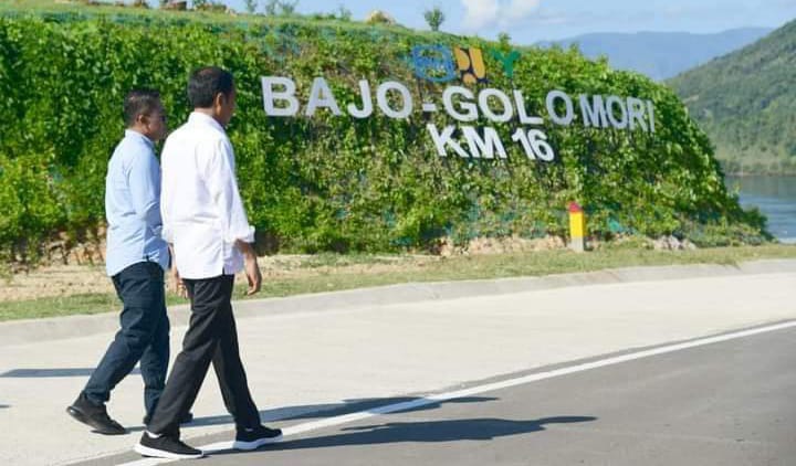 Jokowi Resmikan Akses Jalan Menuju KEK Golo Mori Nusa Tenggara Timur