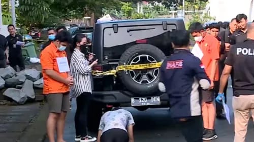 Mario Dandy Peragakan Injak dan Tendang Kepala David Ozora, Pacarnya Malah Asyik Merokok