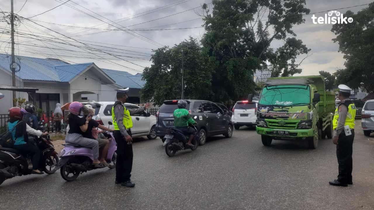 Pasar Tumpah Ramadan Sebabkan Macet di Jalan Sao-Sao Kota Kendari