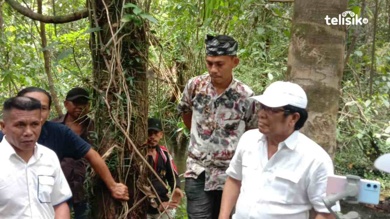 Tinjau Lokasi Pembangunan Bendung di Muna, Ridwan Bae Pastikan Anggarannya 2024