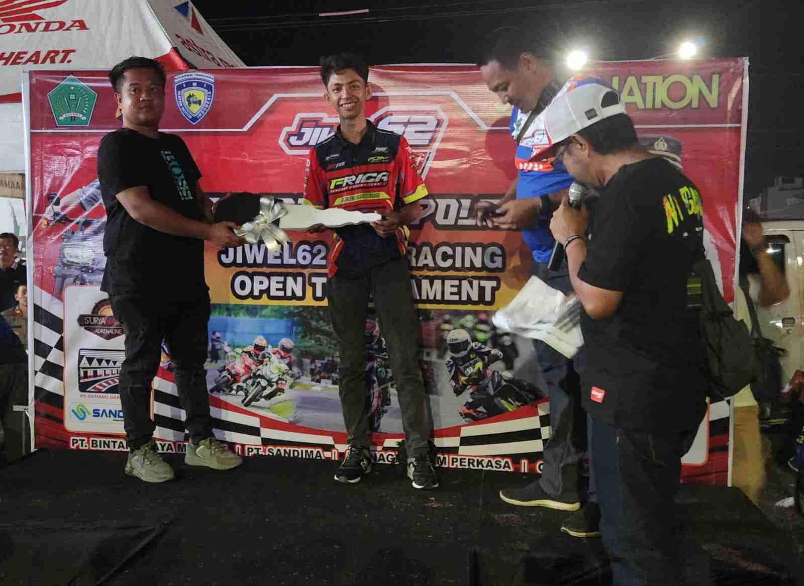 Ud Frica Jaya Berjaya di Balap Motor Konawe, Bias Reski Juara Umum