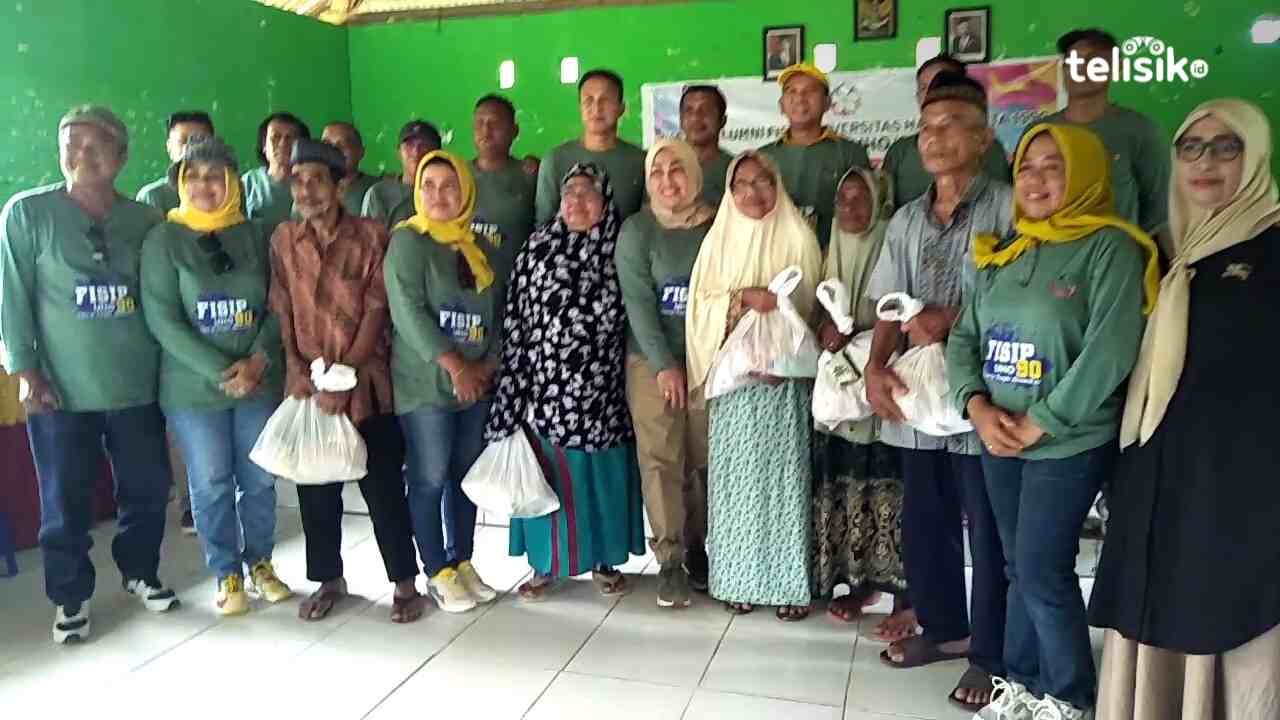 Warga Pesisir di Konawe Selatan Keciprat Bantuan Alumni FISIP UHO Angkatan 90