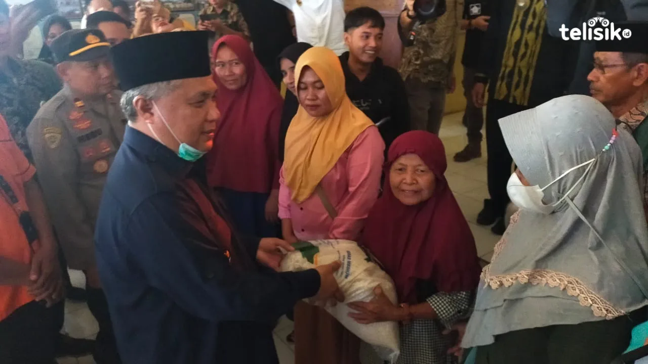 Pemkab Konawe Bagikan 225.500 Kg Beras pada Ribuan KPM 