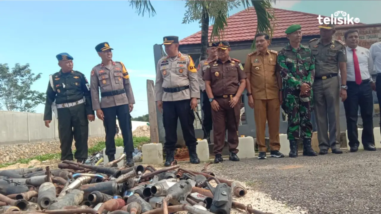 5.839 Liter Miras dan 500 Knalpot Brong Dimusnahkan